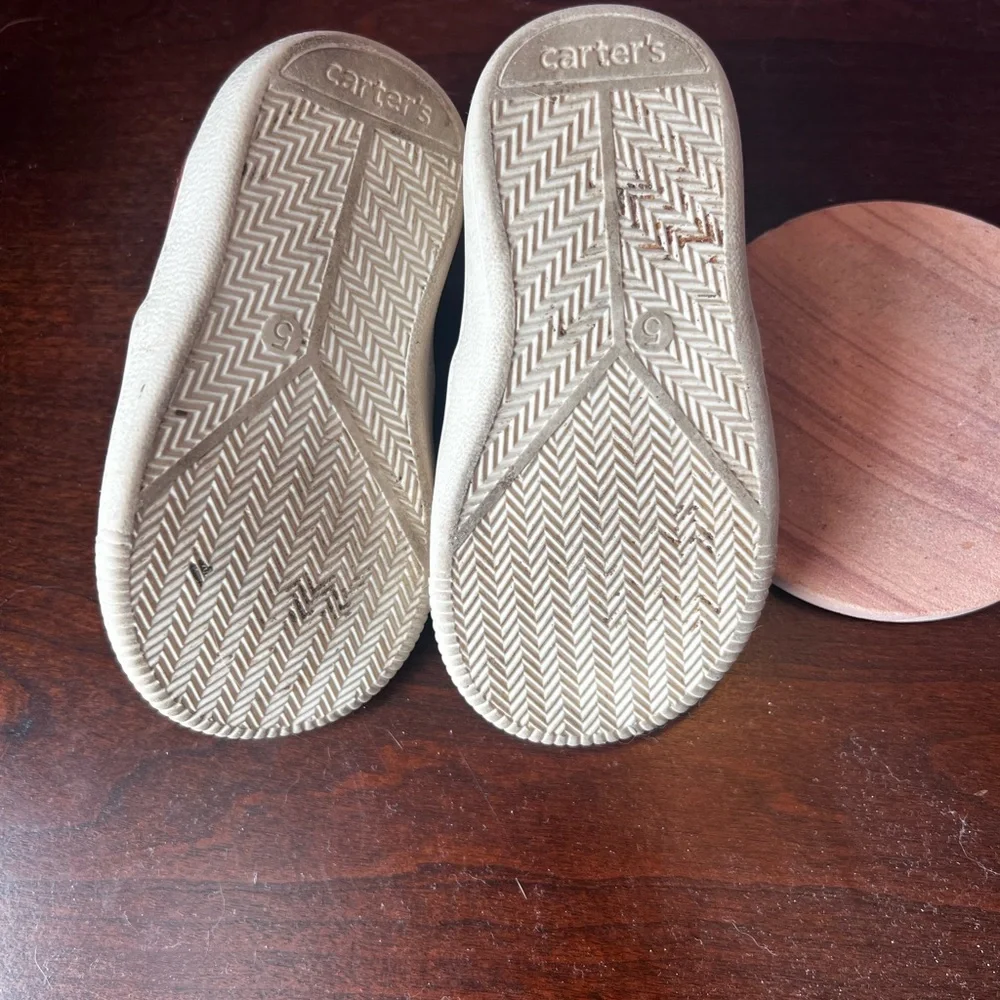 Carter’s Baby Boy Slip on shoes size 5‎